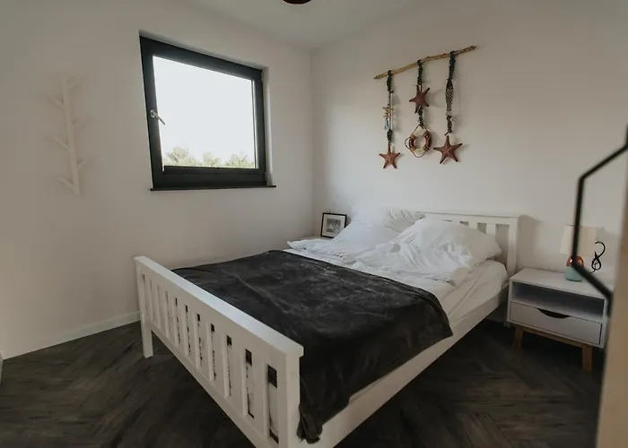 Bursztynowa Jeden 公寓 *